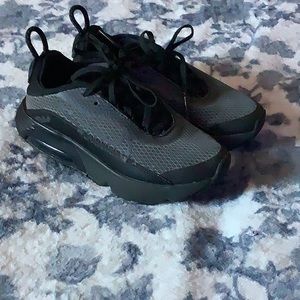 Nike AirMax kinds all black sneacker
